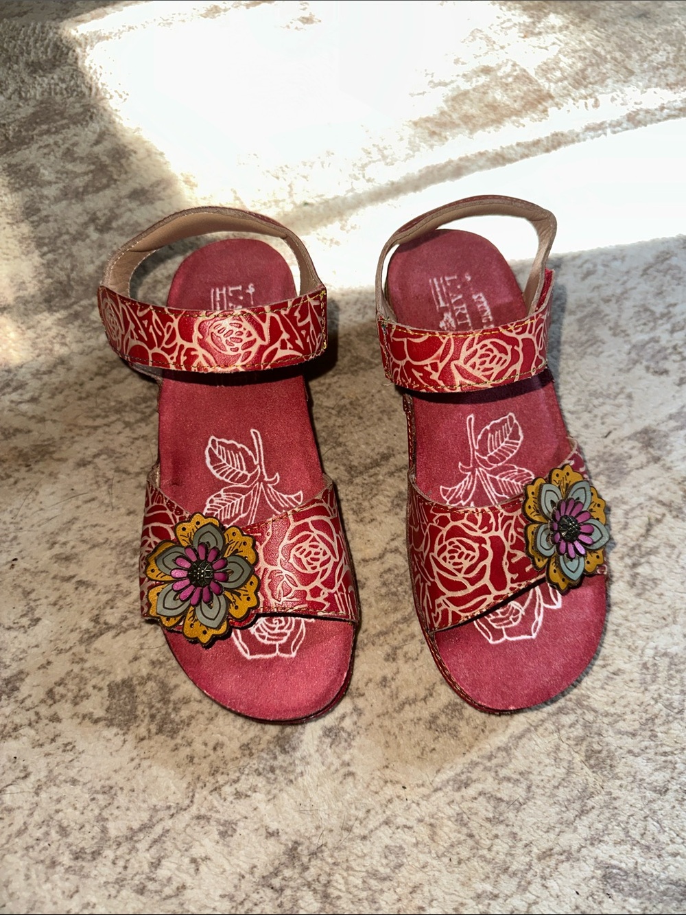 L’Artiste by Spring Step Red/Pink Floral Leather Sandals EU 36 (5.5-6)